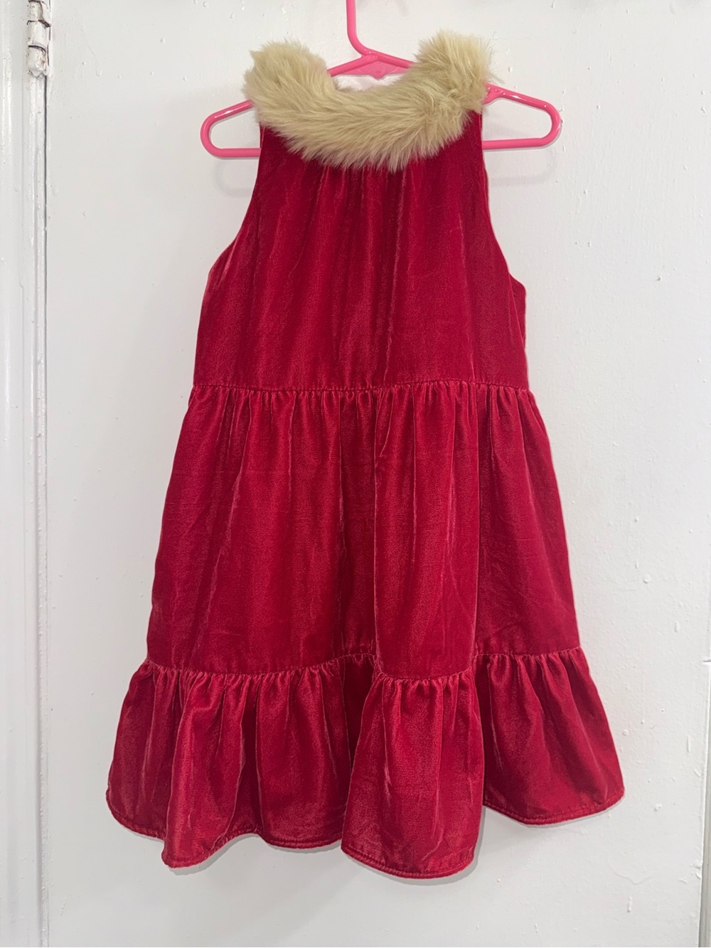 Janie and Jack red velvet tiered dress featuring a plush faux fur collar size 6